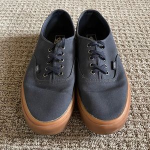 Vans men’s size 12 navy blue GUM AUTHENTIC SHOE